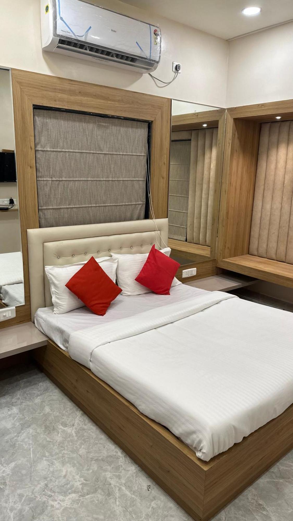 Soho House By Jayshrea Hotel Chandrapur Buitenkant foto